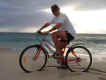Capoverde '04: sulla spiaggia in mountain bike
