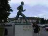 Suomi '12: Helsinki, monumento a Paavo Nurmi presso l'Olympiastadion